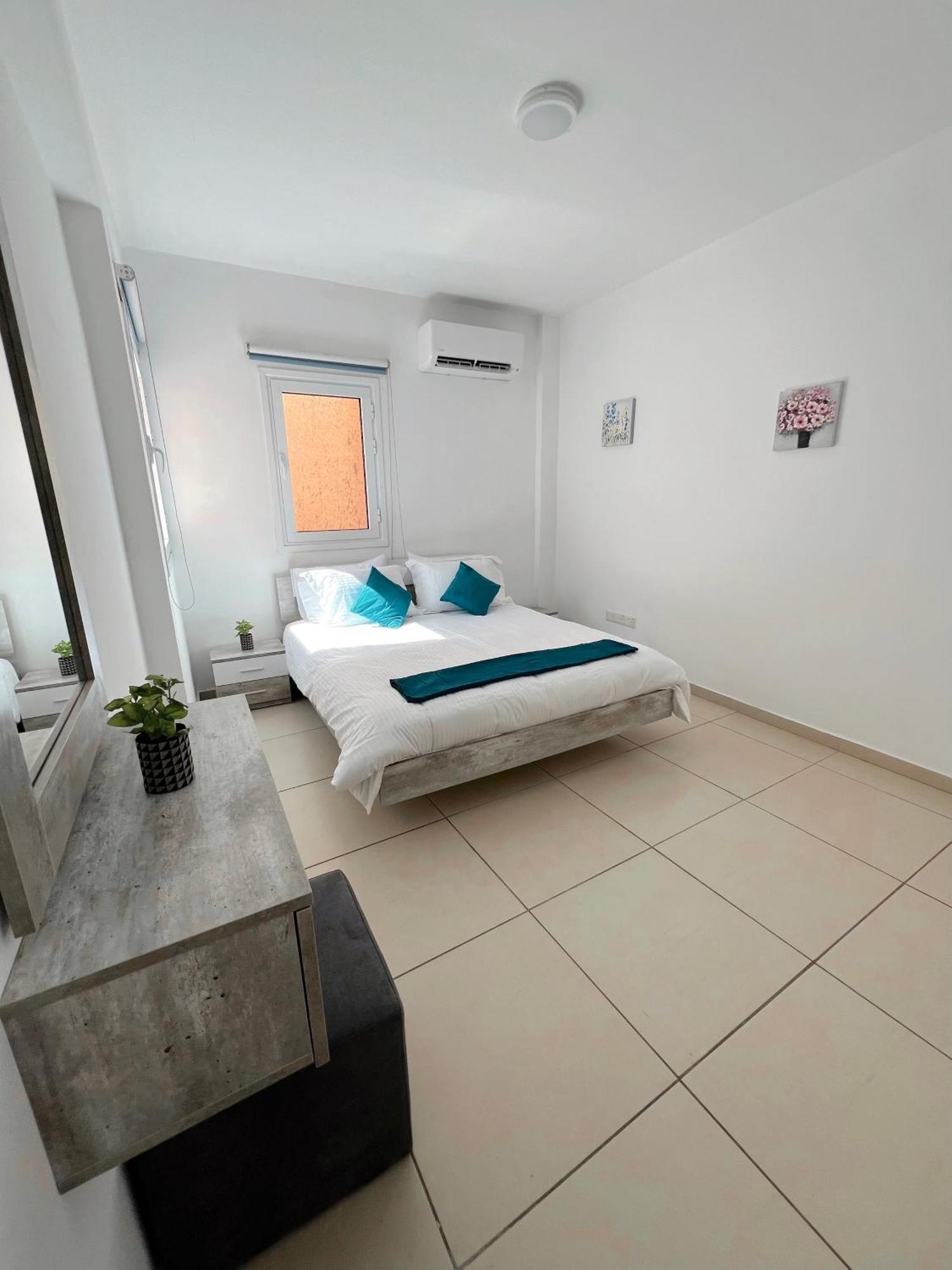 Georgiou 202 Apartment ลาร์นาคา ภายนอก รูปภาพ