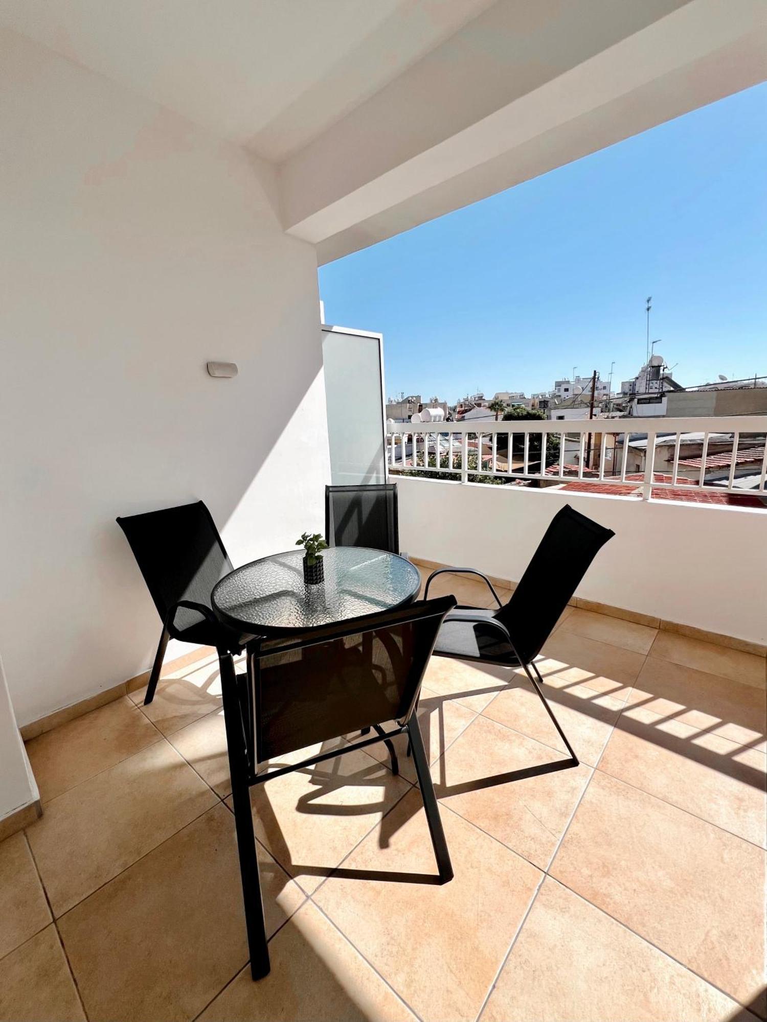 Georgiou 202 Apartment ลาร์นาคา ภายนอก รูปภาพ